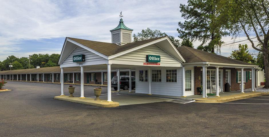 Ambassador Inn Fayetteville Εξωτερικό φωτογραφία