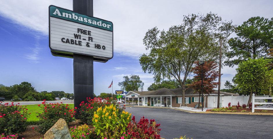 Ambassador Inn Fayetteville Εξωτερικό φωτογραφία